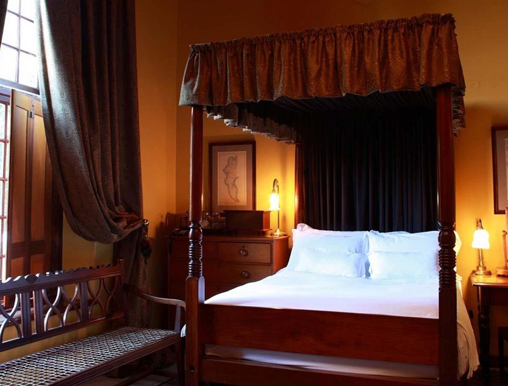 Dutch Manor Antique Hotel Cape Town Exterior photo